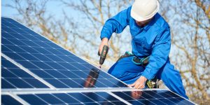 Installation Maintenance Panneaux Solaires Photovoltaïques à Saint-Gilles-les-Bois